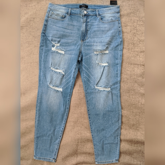 Women's plus size jeans